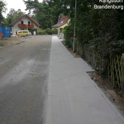 Tief-, Kanal- und Verkehrswegebau Borchert - Fußgängerweg